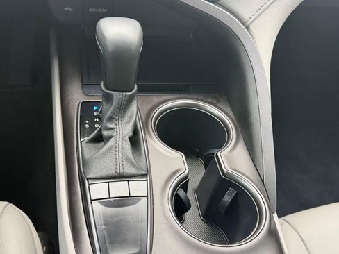 Used 2023 Toyota Camry SE image 18