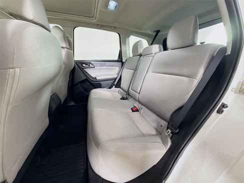 Used 2018 Subaru Forester 2.5i Premium AWD/4WD image 24