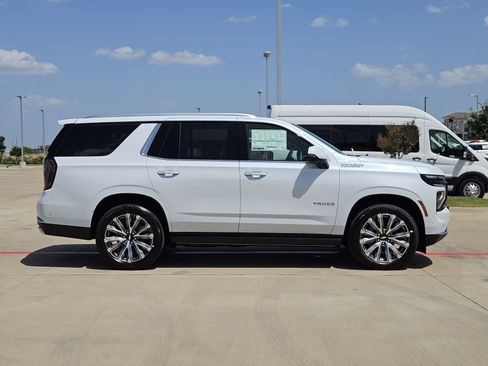 New 2026 Chevrolet Tahoe High Country AWD/4WD image 7
