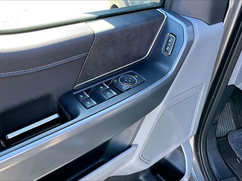 Used 2024 Ford F150 XLT w/ Mobile Office Package image 19