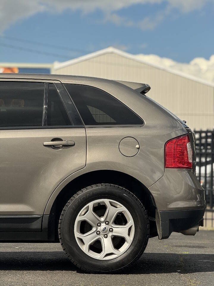 Used 2013 Ford Edge SEL FWD image 14