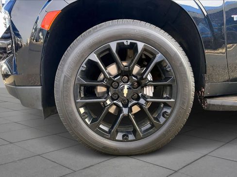 Used 2023 Chevrolet Tahoe Premier AWD/4WD image 10
