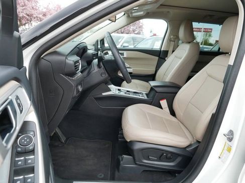 Used 2024 Ford Explorer Limited w/ Limited Technology Package AWD/4WD image 13