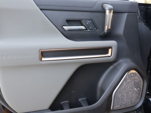 Used 2024 GMC Hummer EV 3X w/ Extreme Off-Road Package image 14