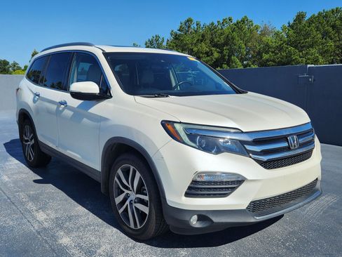 Used 2017 Honda Pilot Elite image 7