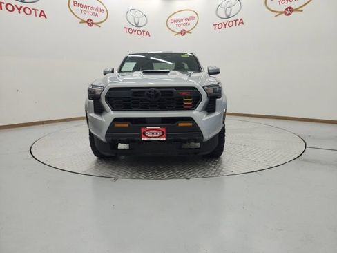 Used 2025 Toyota Tacoma TRD Sport RWD image 4
