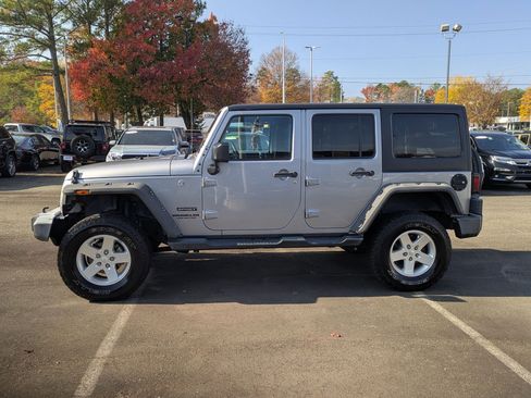 Used 2016 Jeep Wrangler Unlimited Sport w/ Quick Order Package 24S image 8