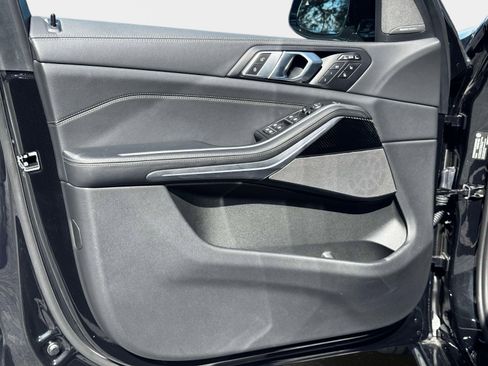 Used 2026 BMW X7 M60i image 35