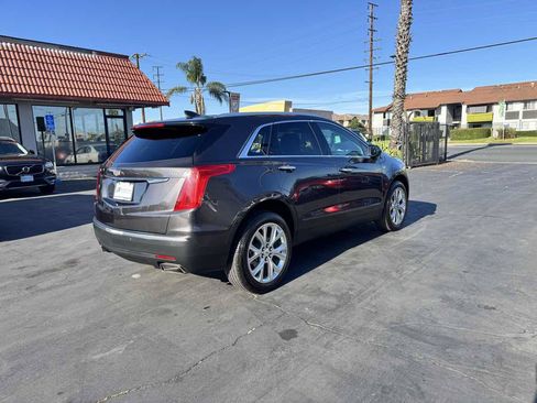 Used 2017 Cadillac XT5 Luxury w/ Driver Awareness Package FWD image 6