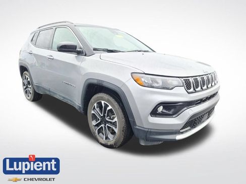 Used 2023 Jeep Compass Limited AWD/4WD image 1