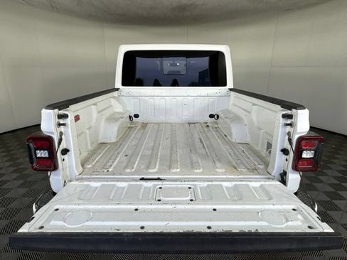 Certified 2021 Jeep Gladiator Overland AWD/4WD image 33