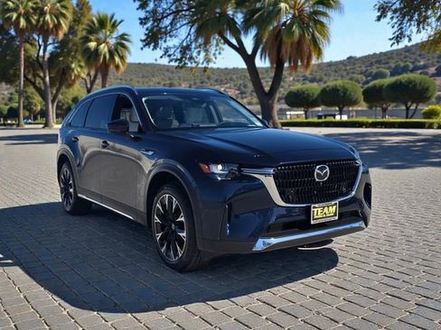 New 2026 MAZDA CX-90 Plug-In Hybrid w/ Premium Plus image 4