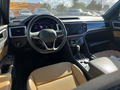 Used 2022 Volkswagen Atlas Cross Sport SE w/ Black Wheel Package image 22