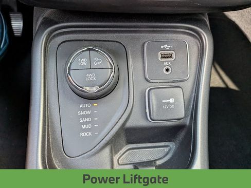 Used 2021 Jeep Compass Trailhawk w/ Sun and Sound Group AWD/4WD image 20