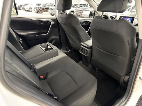 Used 2024 Toyota RAV4 LE AWD/4WD image 27