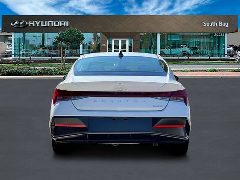 New 2026 Hyundai Elantra Limited FWD image 6