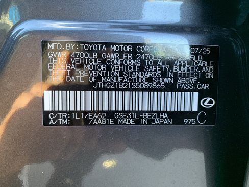 Certified 2025 Lexus IS 350 F Sport image 36