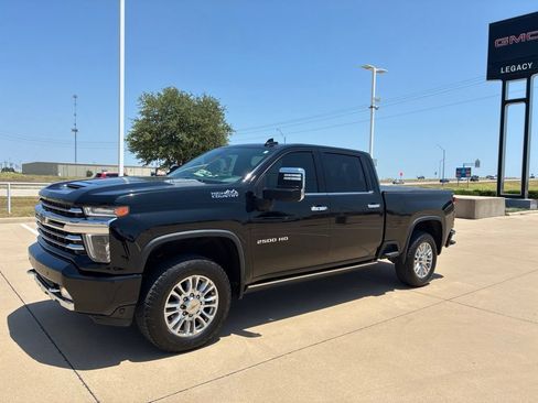 Used 2023 Chevrolet Silverado 2500 High Country AWD/4WD image 1