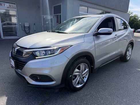Used 2019 Honda HR-V EX image 3