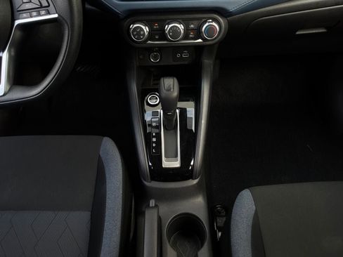 Used 2025 Nissan Versa SV FWD image 14