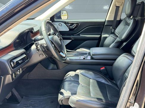 Used 2023 Lincoln Aviator Reserve w/ Equipment Group 201A RWD image 5