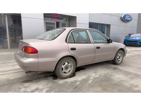 Used 2001 Toyota Corolla CE image 7