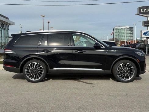 New 2026 Lincoln Aviator Reserve image 2