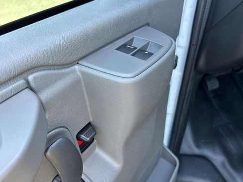 New 2025 GMC Savana 3500 w/ Power Convenience Package image 21