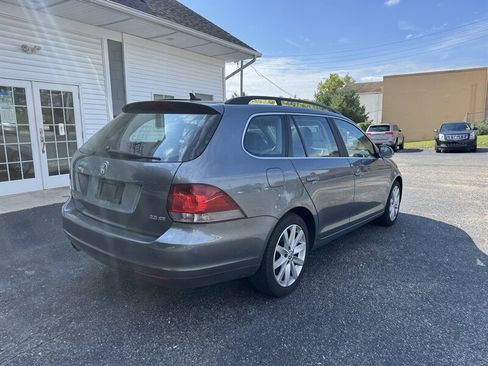 Used 2013 Volkswagen Jetta SE FWD image 4
