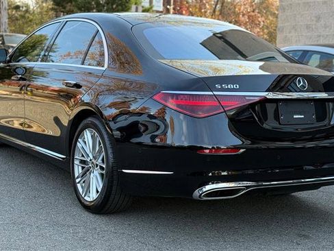 Used 2023 Mercedes-Benz S 580 4MATIC Sedan w/ Warmth & Comfort Package image 4