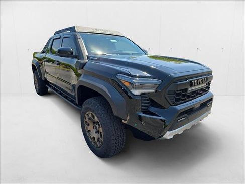 New 2025 Toyota Tacoma 4x4 Double Cab Hybrid image 7