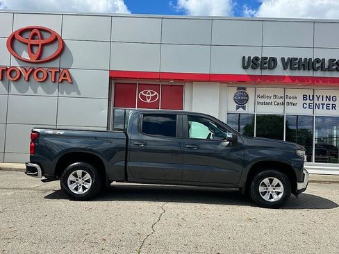 Used 2021 Chevrolet Silverado 1500 LT AWD/4WD image 7