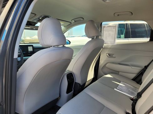 Used 2024 Hyundai Kona SEL FWD image 14