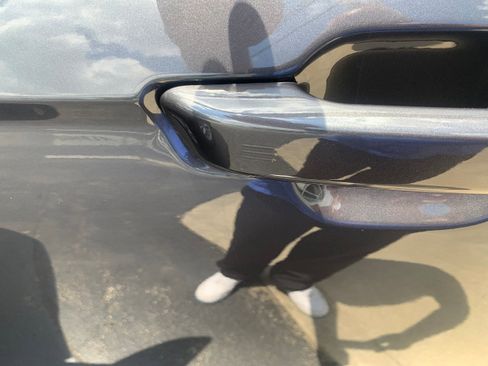 New 2025 Jeep Grand Cherokee L Laredo w/ Luxury Tech Group I image 15