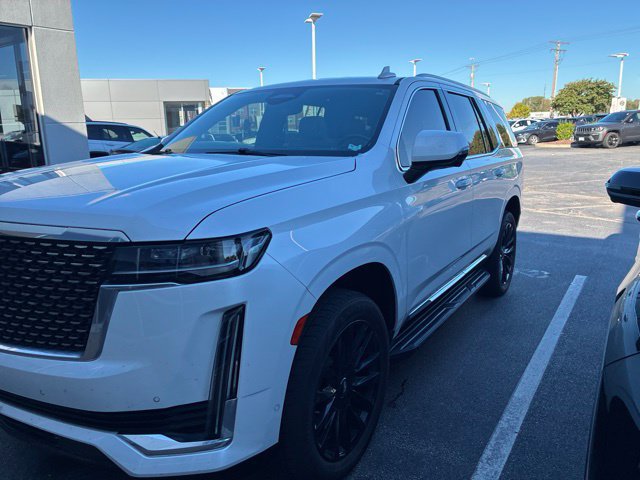 Used 2023 Cadillac Escalade Premium Luxury AWD/4WD image 8