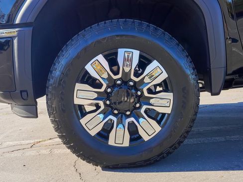 New 2026 GMC Sierra 3500 Denali w/ Denali Reserve Package image 9