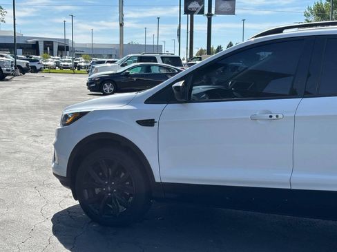 Used 2019 Ford Escape SE AWD/4WD image 6