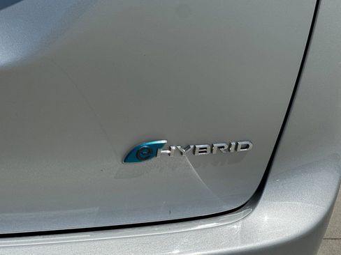Used 2023 Chrysler Pacifica Touring-L FWD image 27