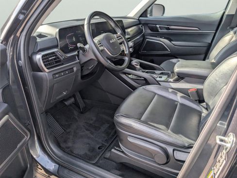 Certified 2024 Kia Telluride LX image 30