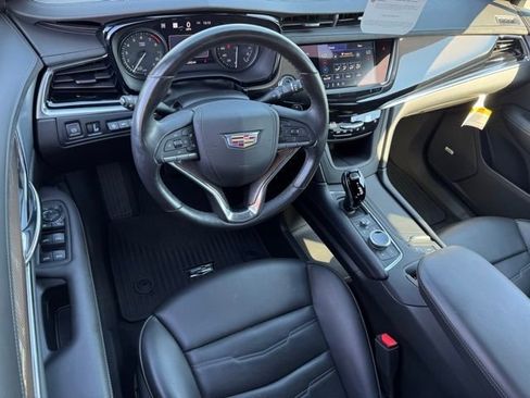 Certified 2024 Cadillac XT6 Premium Luxury w/ Platinum Package image 25