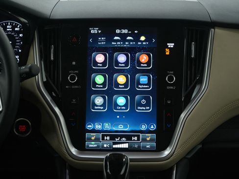 Used 2025 Subaru Outback Premium image 15