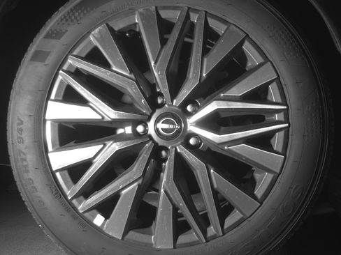 Used 2025 Nissan Altima 2.5 SV image 15