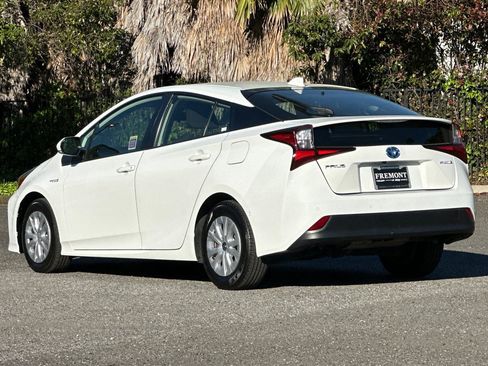 Used 2022 Toyota Prius LE image 5