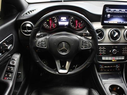 Used 2019 Mercedes-Benz CLA 250 4MATIC w/ Premium Package image 14