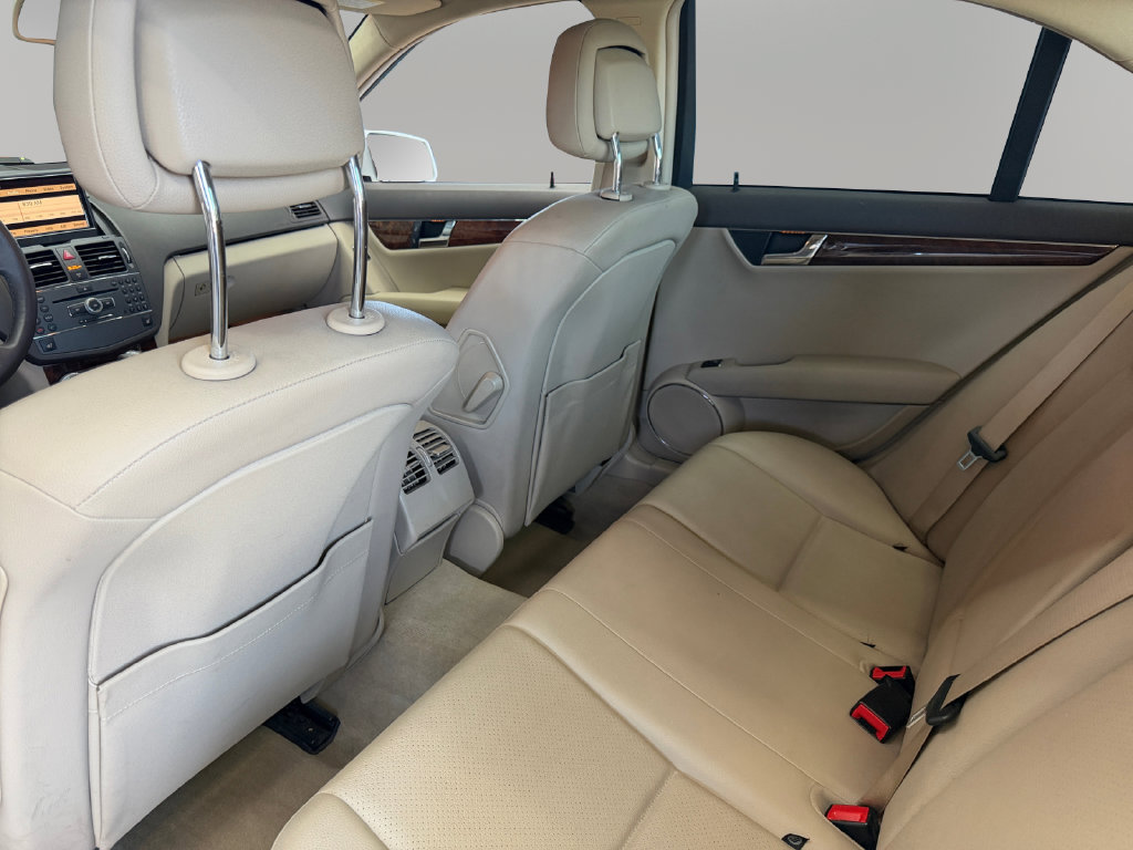 Used 2010 Mercedes-Benz C 300 Sedan w/ Multimedia Pkg image 24