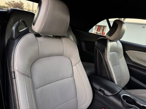 Used 2024 Ford Mustang Premium image 21