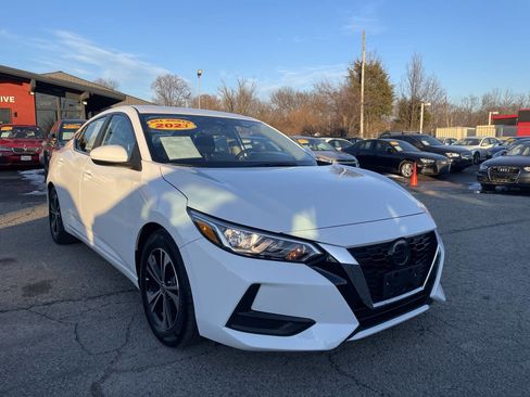 Used 2023 Nissan Sentra SV image 4
