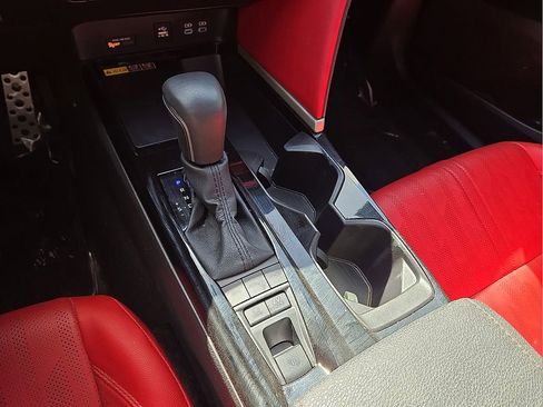 Used 2025 Toyota Camry XSE w/ Premium Package image 31