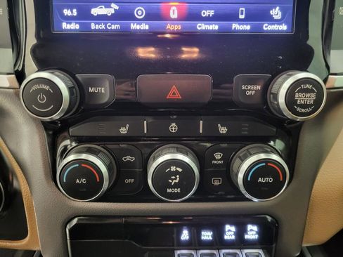 Used 2019 RAM 1500 Big Horn image 9