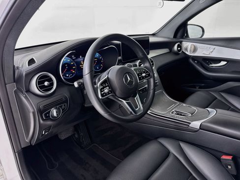 Used 2023 Mercedes-Benz GLC 300 4MATIC Coupe image 10